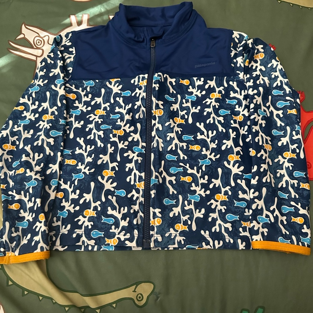 Patagonia light jacket- 5T